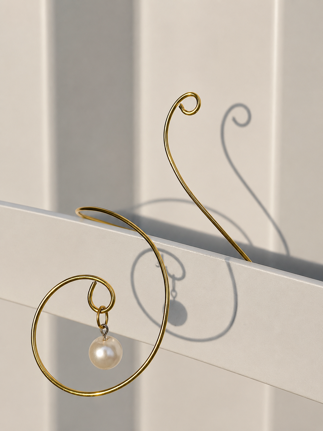 Pearl Armcuff